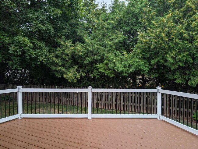 Building Photo - Nice 3 Bedroom Ranch in Appleton