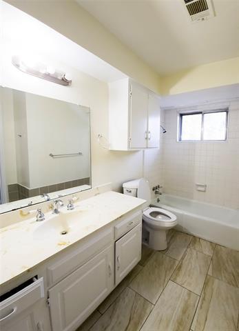 Building Photo - 7618 Thistle Ln
