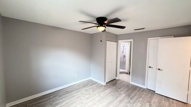 Building Photo - Timeless Charm Meets Modern Living — A 2BD/2BA Casselberry Gem You’ll Fall In Love With! WASHER &...