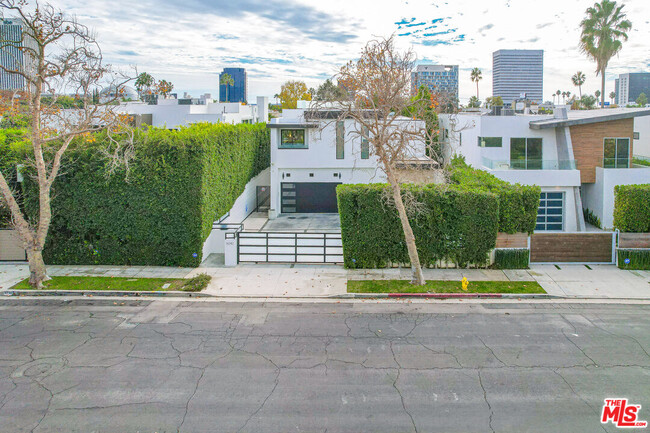 Building Photo - 6242 Drexel Ave