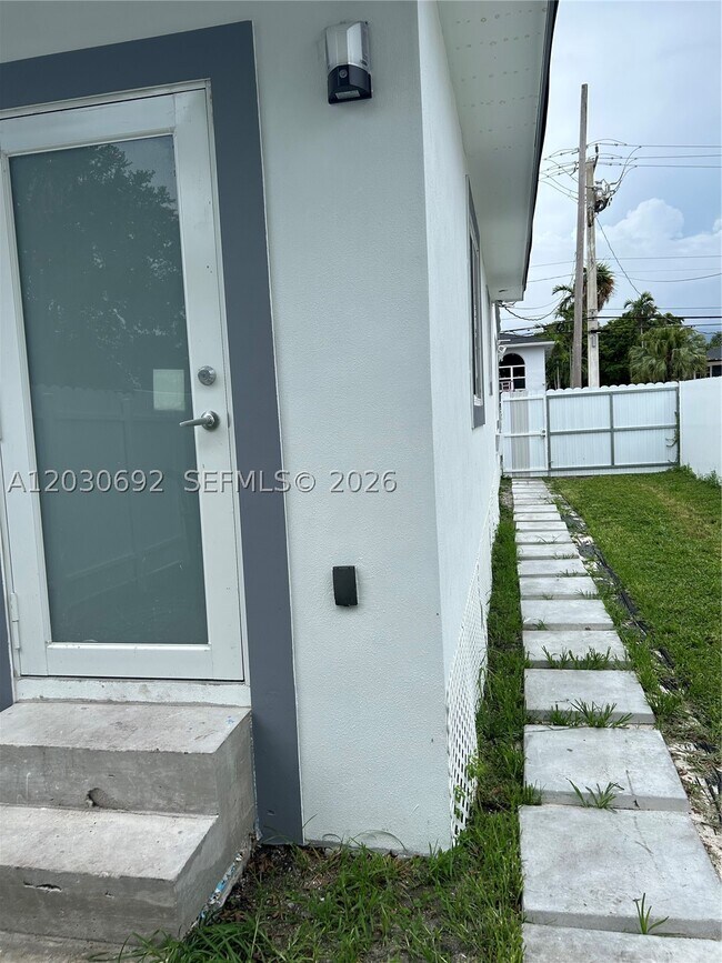 Building Photo - 55 SW 63rd Ct