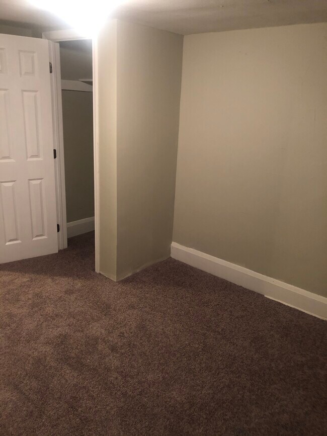 Building Photo - 2920 E Cold Spring Ln