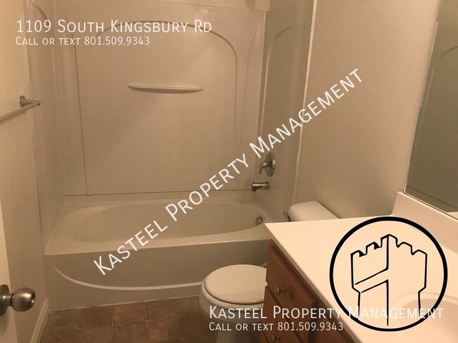 Building Photo - 1109 S Kingsbury Rd