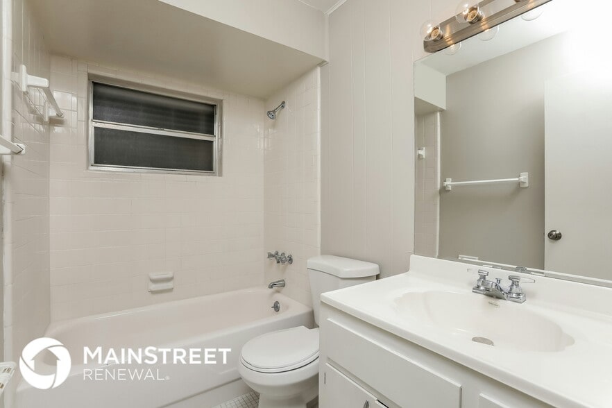 Building Photo - 1930 Shoshonee Trail