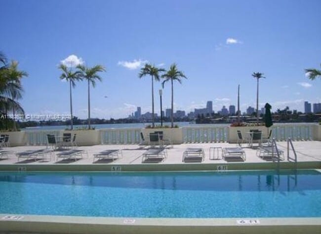 Building Photo - 5 Island Ave