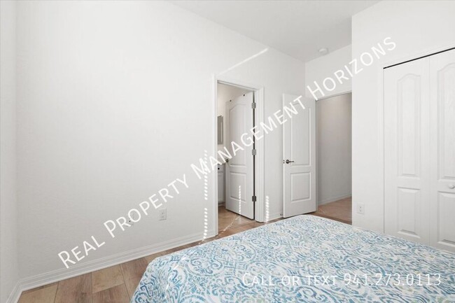 Building Photo - 17238 Blue Rdg Pl