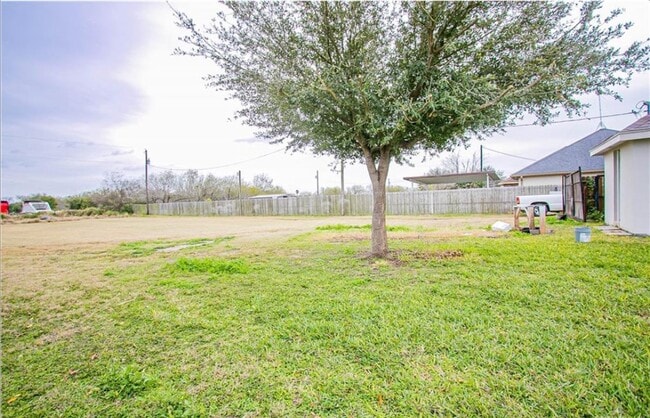 Building Photo - 6709 Haddonfield St