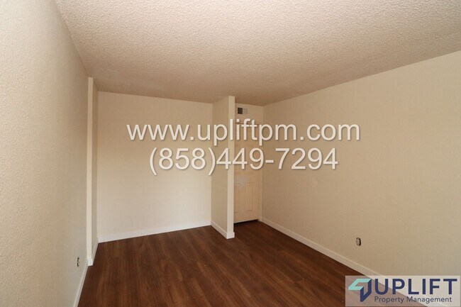 Building Photo - 4 Bed 3 Bath House in Spring Valley w/ Was...