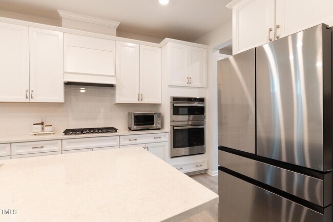 Building Photo - 2300 Kingscup Ct