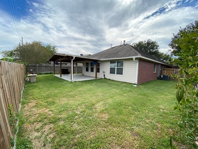 Building Photo - 2818 Orchid Tree Ln