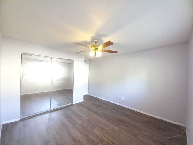 Building Photo - 4729 39th Ave N