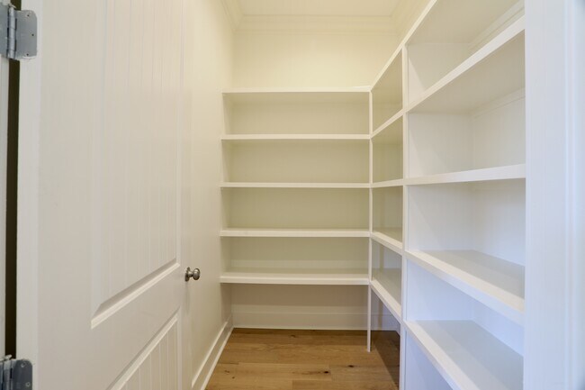 Building Photo - 406 Shakespeare Ln