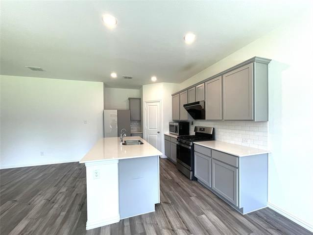 Building Photo - 1617 Roadrunner Dr