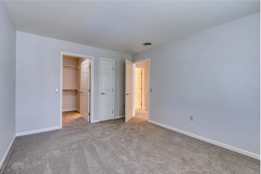 Building Photo - 2989 Holborn Cir
