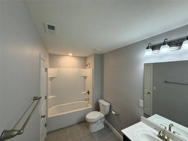 Building Photo - 2460 Laurel Gate Ln
