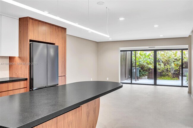 Building Photo - 2211 NE 122nd St