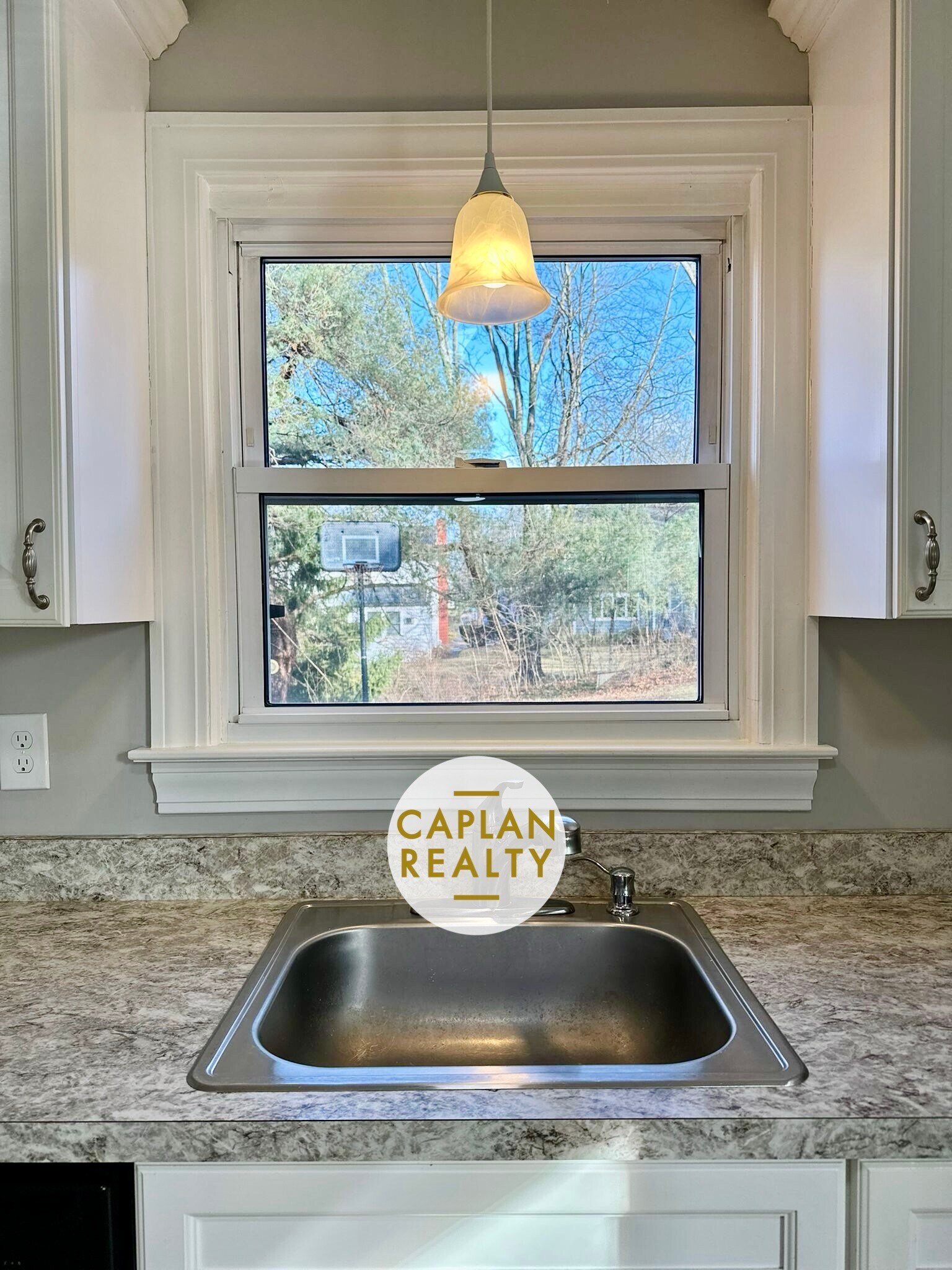 Building Photo - 29 Wellington Rd