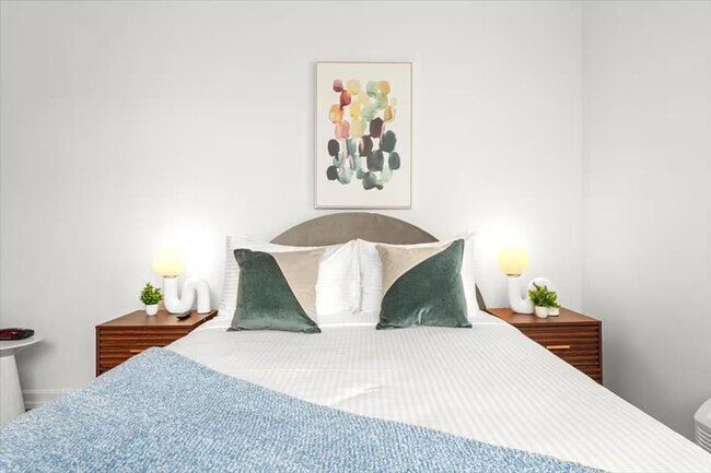 Building Photo - 1701 Alton Rd