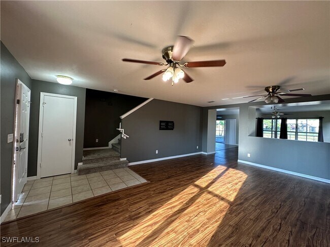 Building Photo - 8100 Allamanda Ct