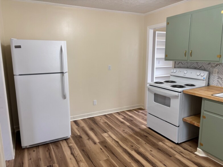 Building Photo - 1485 Milligan Hwy