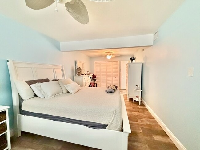 Building Photo - 603 Pelican Dr