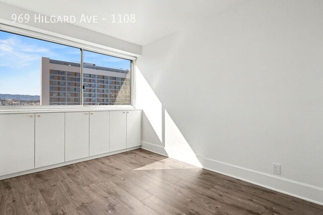 Building Photo - 969 Hilgard Ave