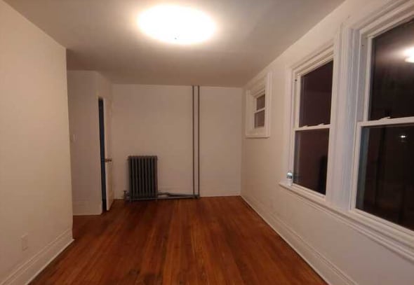 Building Photo - Spacious 4-Bedroom Home with Basement & Pa...