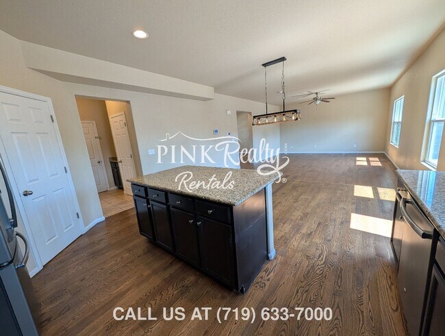Building Photo - 6427 Marilee Wy