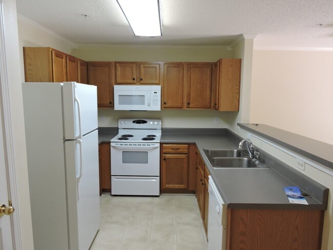 Building Photo - 149 Swaying Pine Ct