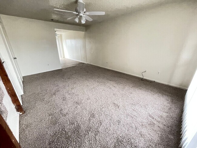Interior Photo - 4408 Lake Rd