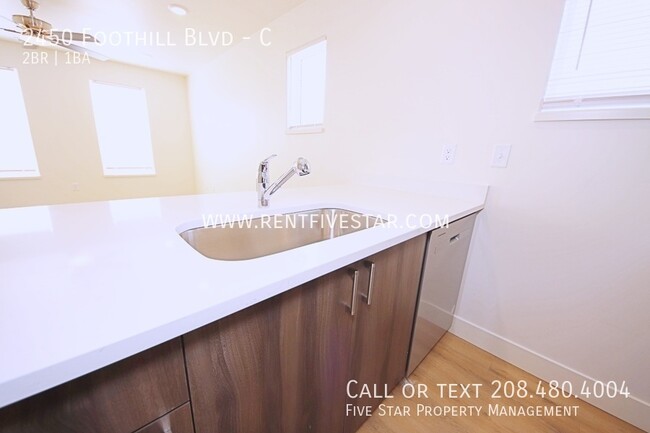 Building Photo - 2450 Foothill Blvd