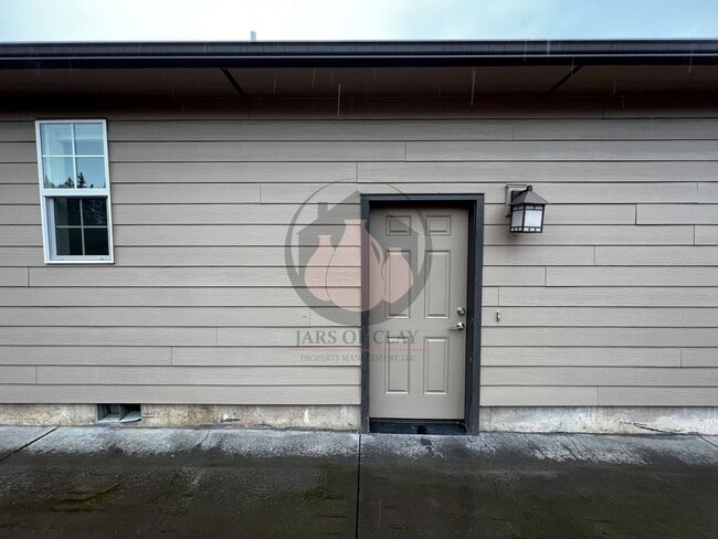 Building Photo - All-Inclusive Stayton Living! Rent Includes All Utilities, Internet, and a Private Garage!