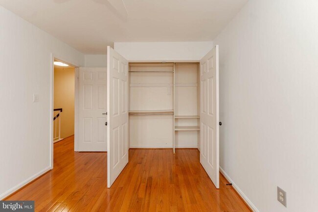 Building Photo - 10220 Baltusrol Ct