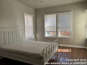 Building Photo - 309 E Lullwood Ave