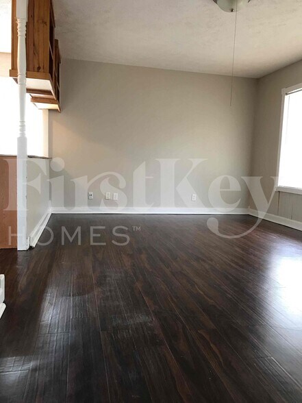 Building Photo - 4113 Alberta St