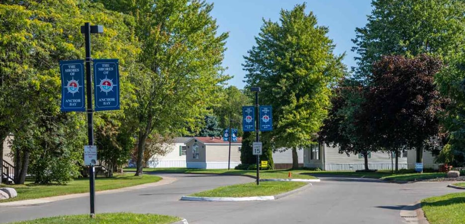 Building Photo - 9625 Cape Cod Dr