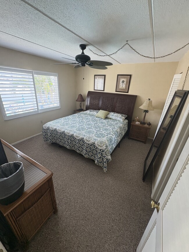 Building Photo - 708 S Tamiami Trl