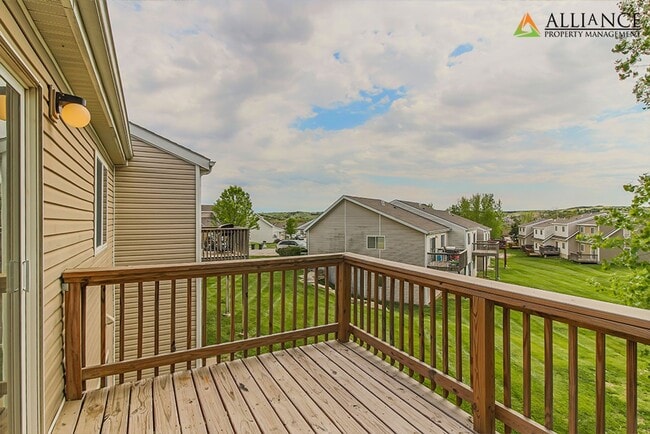 Building Photo - Town Home in West Manhattan!