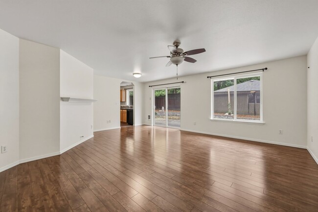 Building Photo - Beautifully Updated 3-Bedroom Rambler with Open Floor Plan & Private Fenced Yard