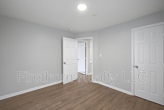 Building Photo - 2140 Veterans Dr