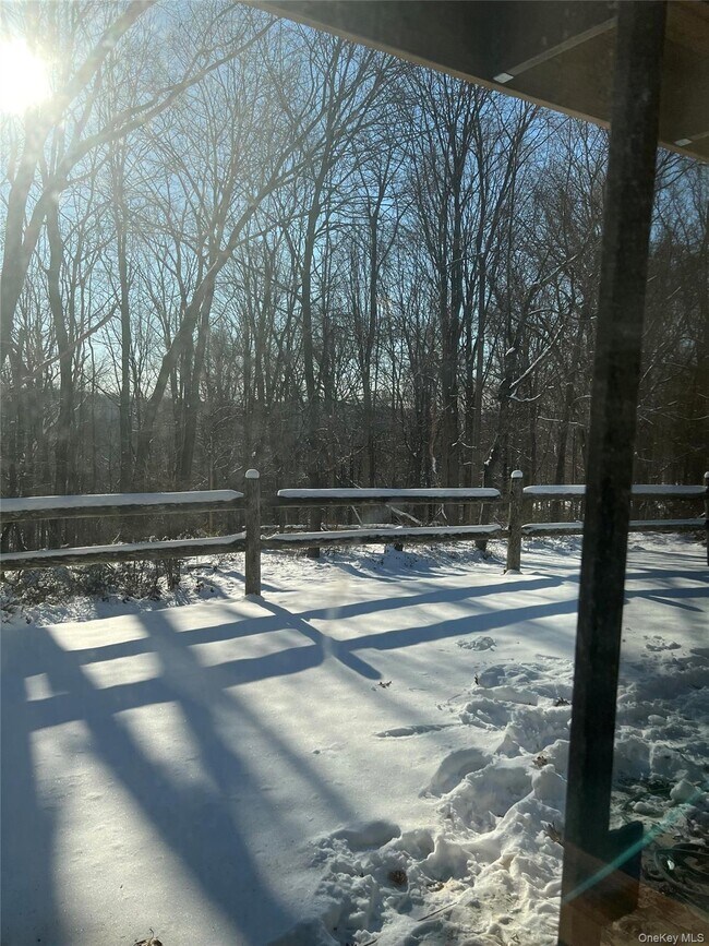 Building Photo - 1 Scenic Vw