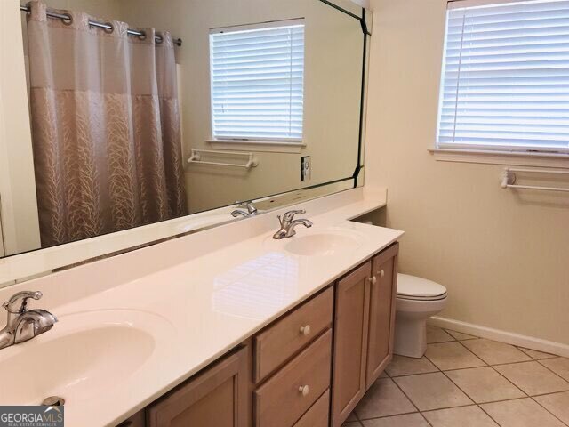 Building Photo - 1024 Greenwillow Dr
