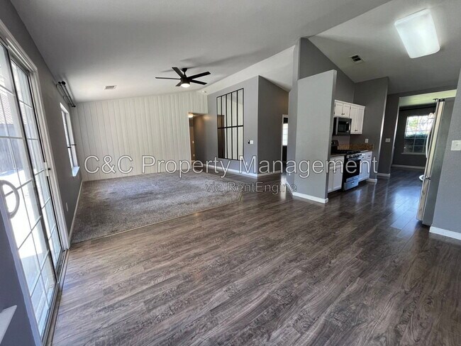 Building Photo - 1408 Fairway Dr