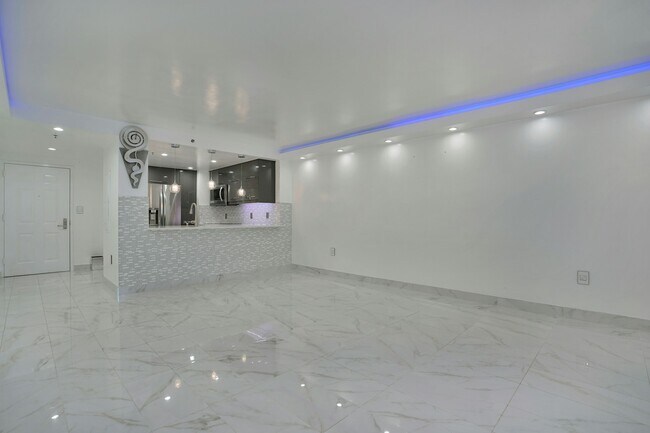 Building Photo - 100 Old Palisade Rd