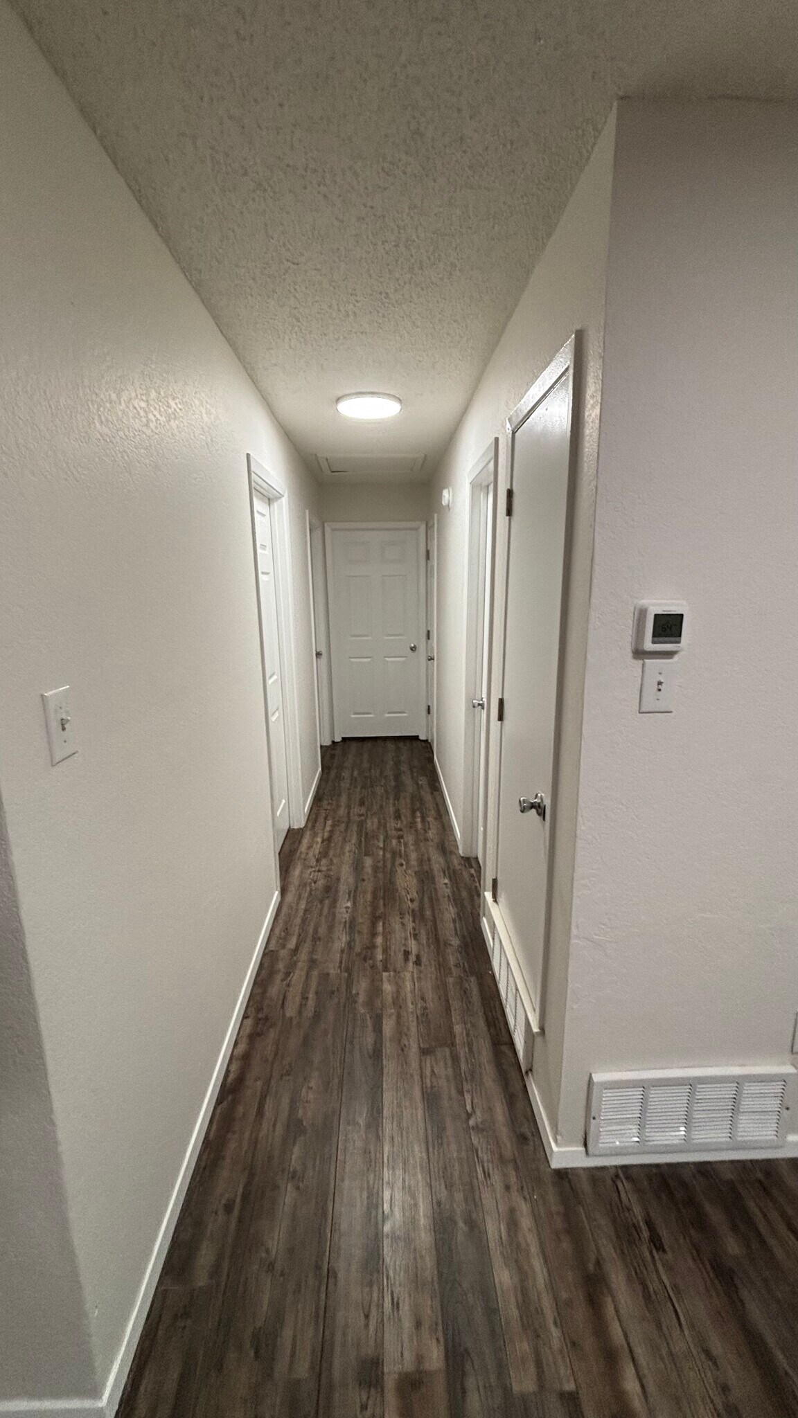 Building Photo - 863 Anahuac Ave