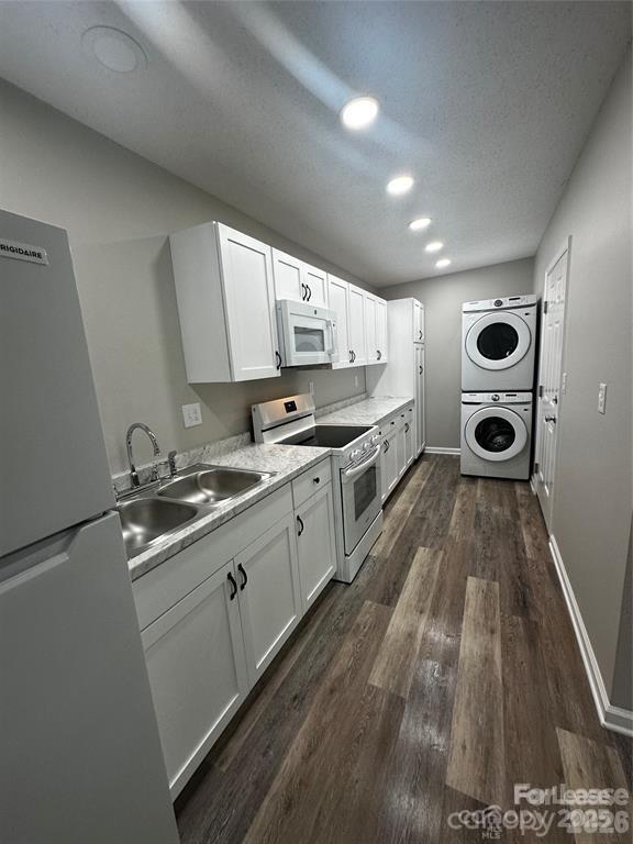 Building Photo - 43 Hawkins Rd