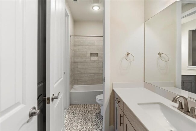 Building Photo - 6101 Antelope Well Ln