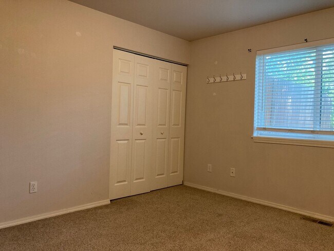 Building Photo - Beautiful Home In Bozeman!