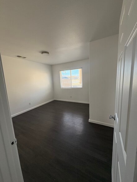 Bedroom 1 - 73538 Sun Valley Dr
