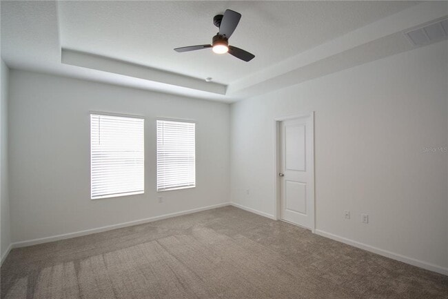 Building Photo - 2500 Skyline Lp